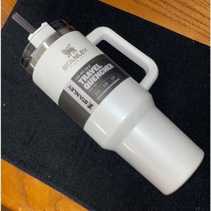 Stanley Travel Quencher 40oz